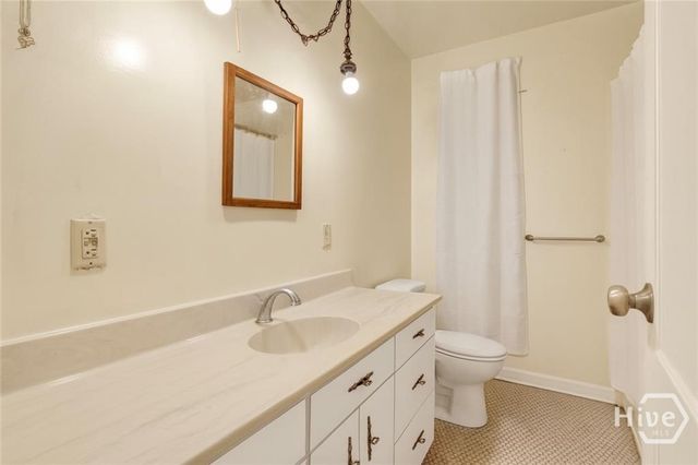 1402 E 51st Street, Savannah, GA 31404