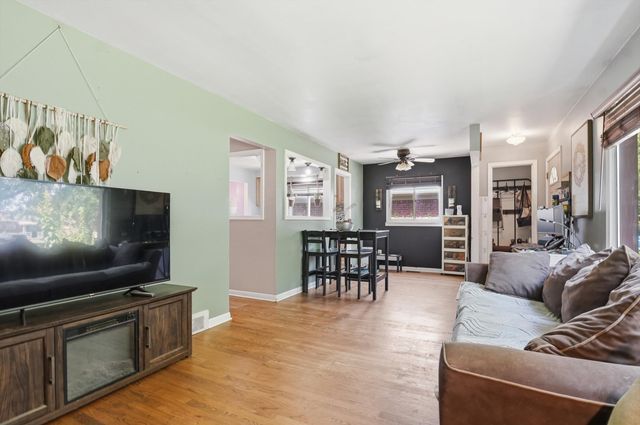 9088 Monroe Boulevard, Taylor, MI 48180
