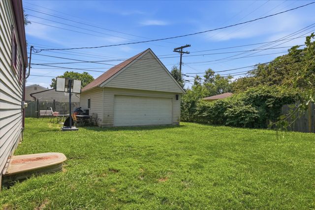 9088 Monroe Boulevard, Taylor, MI 48180