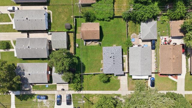 9088 Monroe Boulevard, Taylor, MI 48180