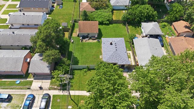 9088 Monroe Boulevard, Taylor, MI 48180