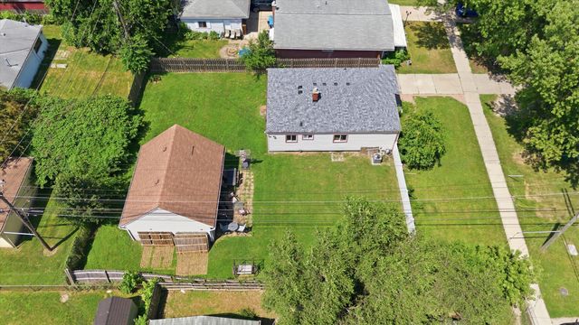9088 Monroe Boulevard, Taylor, MI 48180