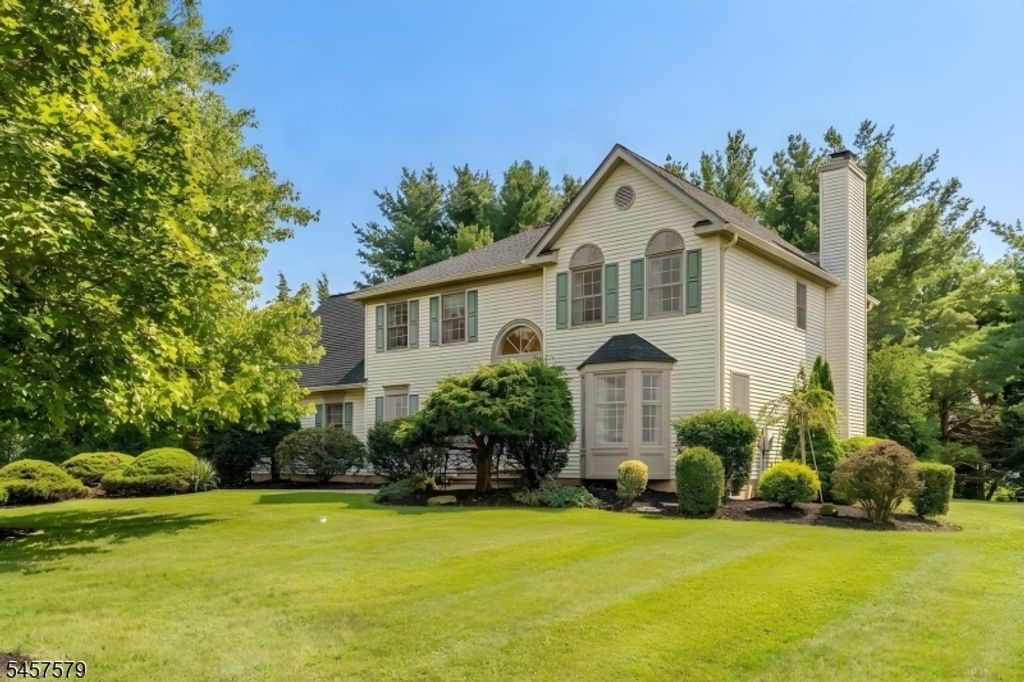 12 Poppy Dr, Hillsborough Twp., NJ 08844 — exterior