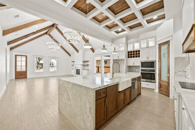 2700 Westbrook Avenue, Fort Worth, TX 76111