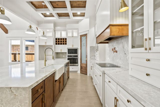 2700 Westbrook Avenue, Fort Worth, TX 76111