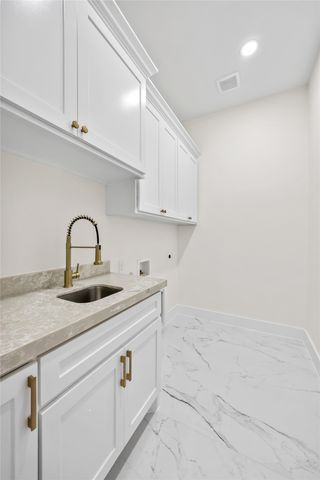 2700 Westbrook Avenue, Fort Worth, TX 76111