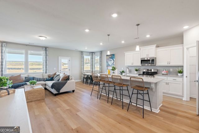 211 Ivy Glen Drive, Perry, GA 31069