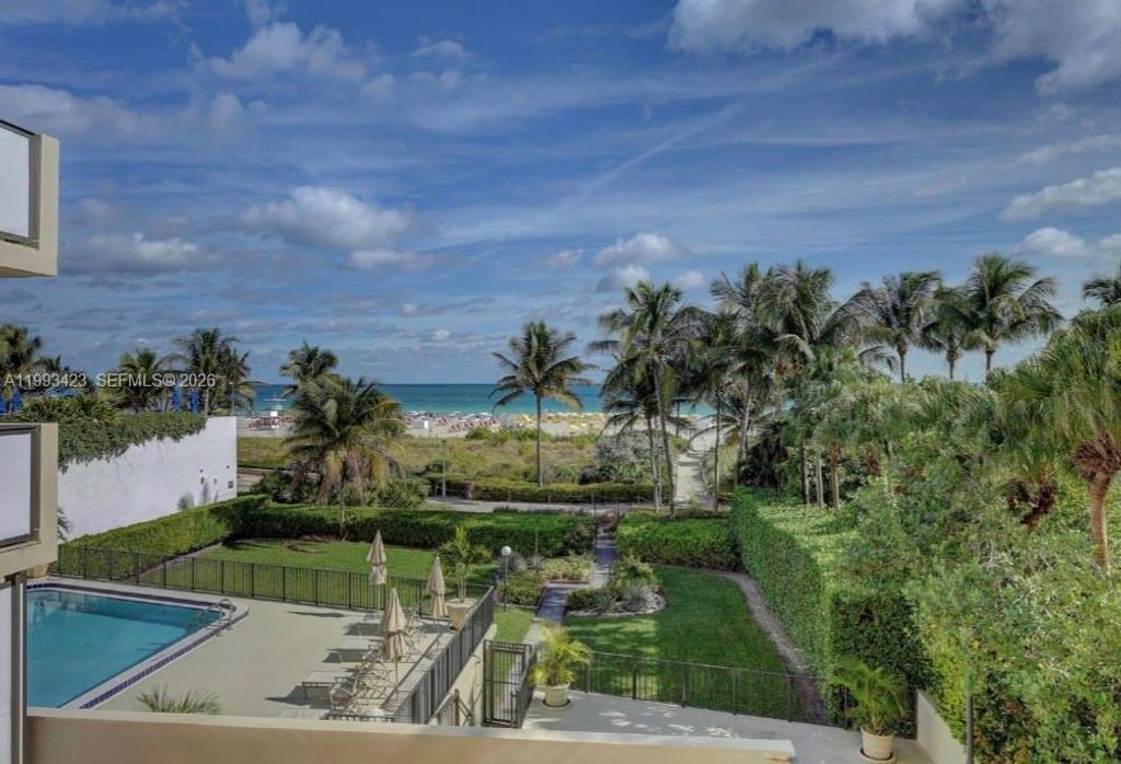 Image 9 of property listing at 1623 Collins Ave 318, Miami Beach, FL 33139