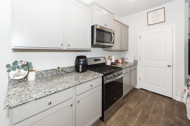 493 Cedarview Road, Summerville, SC 29486