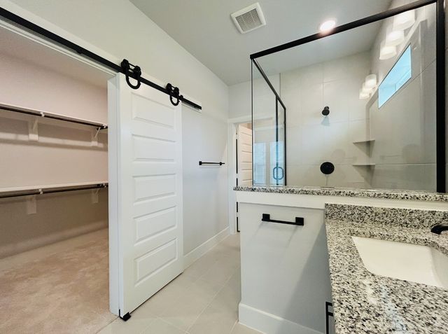 530 Mission Trail B3B, Arlington, TX 76010