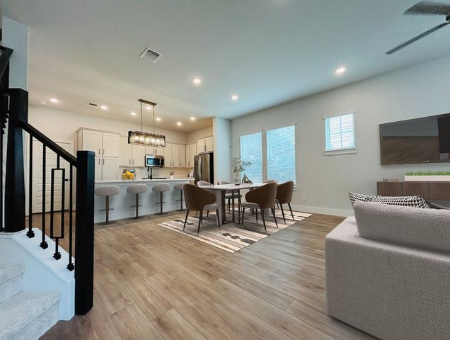 530 Mission Trail B3B, Arlington, TX 76010