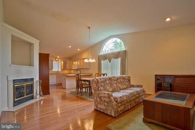 173 TRELLIS LN, Sewell, NJ 08080