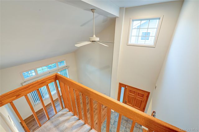 4 Cedar Ridge Lane, Bay Shore, NY 11706