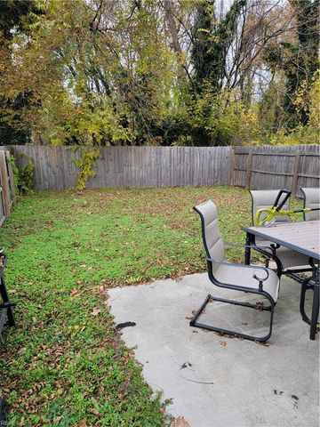 17 Lacrosse ST, Hampton, VA 23663
