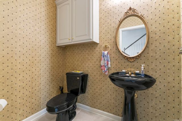 12 Fox Chapel Court, Little Rock, AR 72212