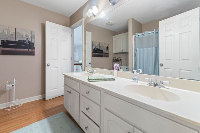 12 Fox Chapel Court, Little Rock, AR 72212