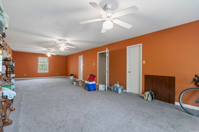 12 Fox Chapel Court, Little Rock, AR 72212