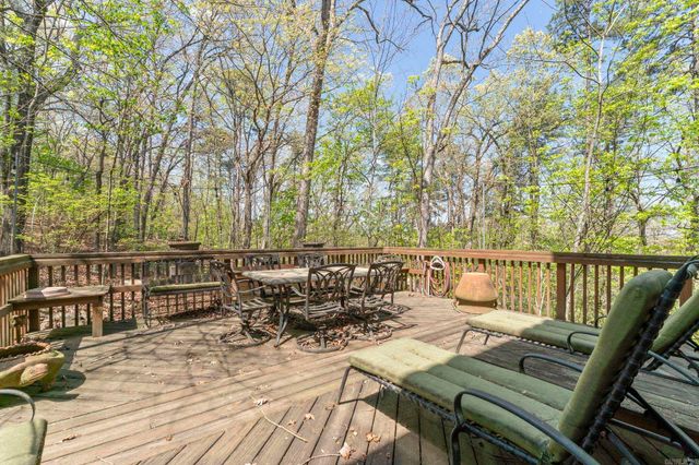 12 Fox Chapel Court, Little Rock, AR 72212