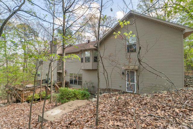 12 Fox Chapel Court, Little Rock, AR 72212