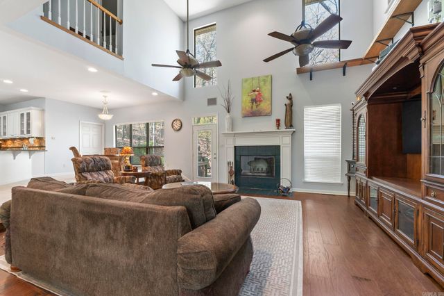 12 Fox Chapel Court, Little Rock, AR 72212