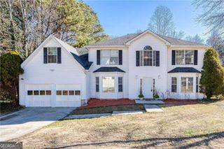 2727 Crestworth Lane, Buford, GA 30519