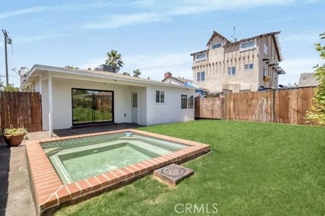 7434 Nestle Avenue, Reseda, CA 91335