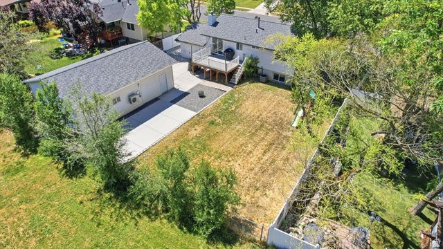 180 E 900 S, Layton, UT 84041