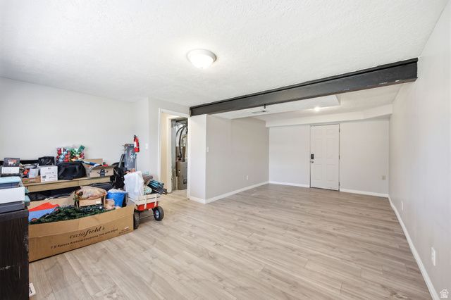 180 E 900 S, Layton, UT 84041