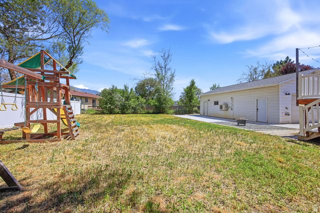 180 E 900 S, Layton, UT 84041