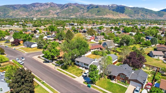 180 E 900 S, Layton, UT 84041