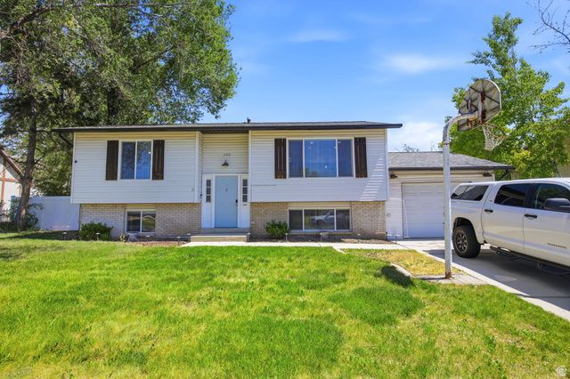 180 E 900 S, Layton, UT 84041