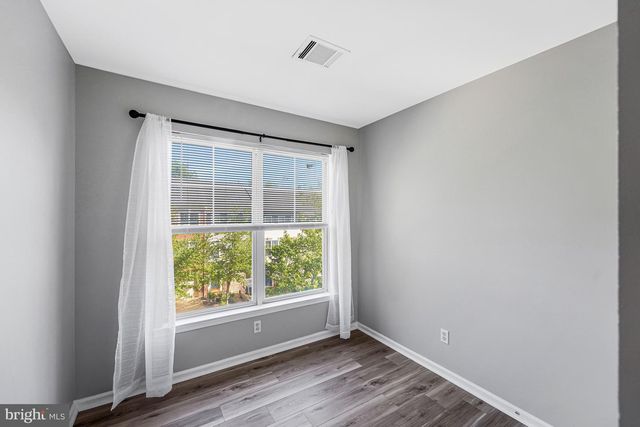 21547 FIELD STATION TER, Broadlands, VA 20148