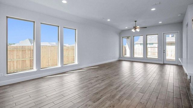 42624 Mystery Lane, Magnolia, TX 77354