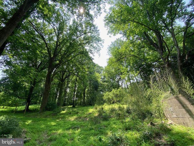 11800 GLEN MILL RD, Rockville, MD 20854