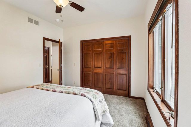 248 Greenway Circle, Deerfield, WI 53531