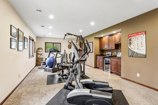 248 Greenway Circle, Deerfield, WI 53531