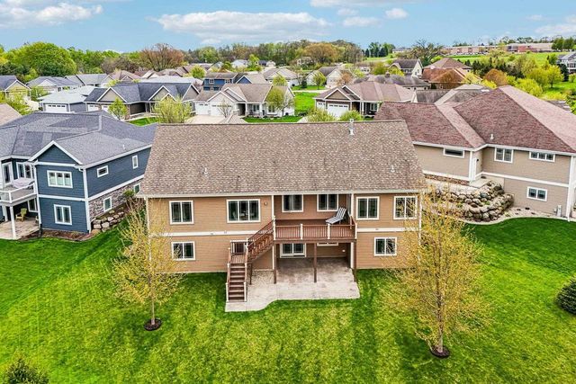 248 Greenway Circle, Deerfield, WI 53531