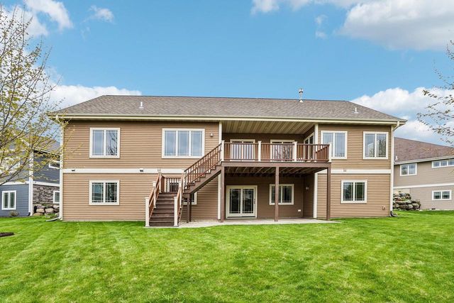 248 Greenway Circle, Deerfield, WI 53531