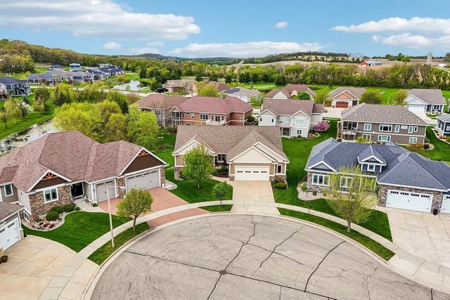 248 Greenway Circle, Deerfield, WI 53531