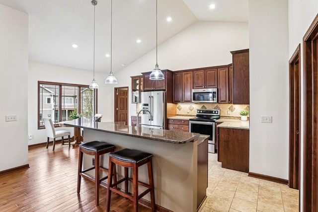 248 Greenway Circle, Deerfield, WI 53531