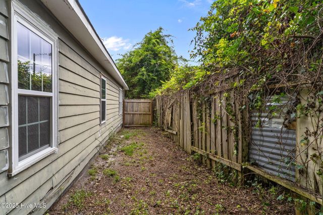 812 S 13th Street, Wilmington, NC 28401