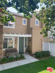 28015 Serra Lane 17, Valencia, CA 91355