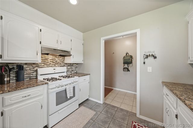 10629 N 166th East Avenue, Owasso, OK 74055