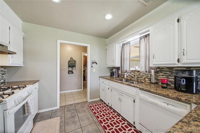 10629 N 166th East Avenue, Owasso, OK 74055