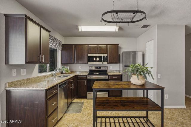 10035 S 44th Street, Phoenix, AZ 85044