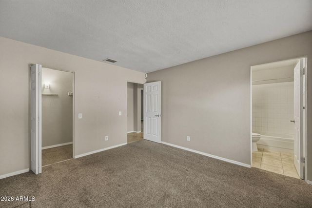 10035 S 44th Street, Phoenix, AZ 85044