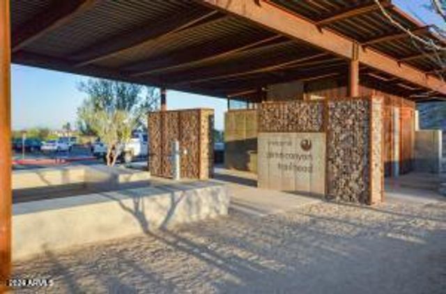 10035 S 44th Street, Phoenix, AZ 85044