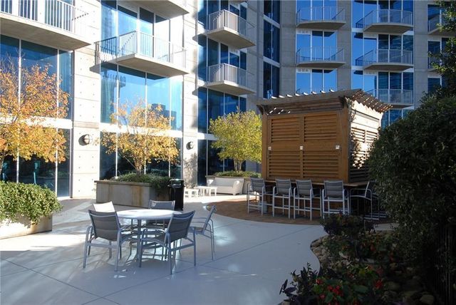 400 W Peachtree NW Street 3511, Atlanta, GA 30308