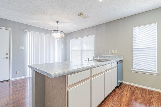 16 Talon Brook, San Antonio, TX 78238