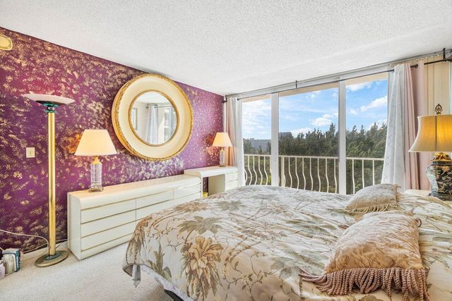 2774 S Ocean Boulevard 708, Palm Beach, FL 33480